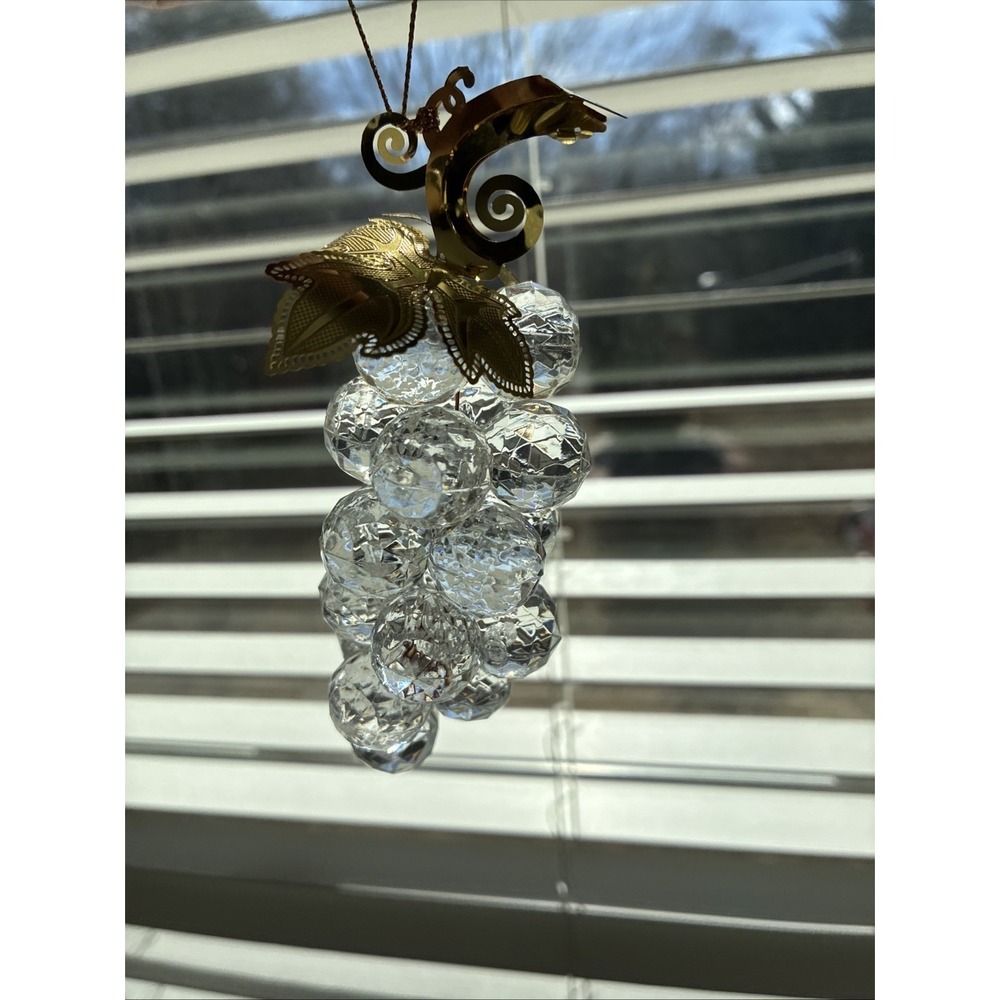 Lucite Acrylic Grape Clusters  Clear Faceted Christmas Ornaments Made In Taiwan - Picture 7 of 11